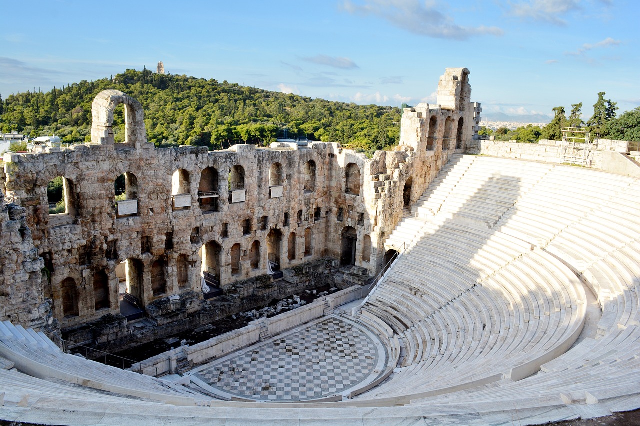 Le théâtre grec antique, un héritage culturel toujours présent dans nos vies modernes